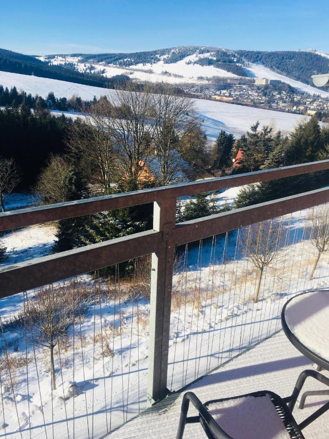 Mountain Apartment Klinovec Atomic Loučná pod Klínovcem Eksteriør billede
